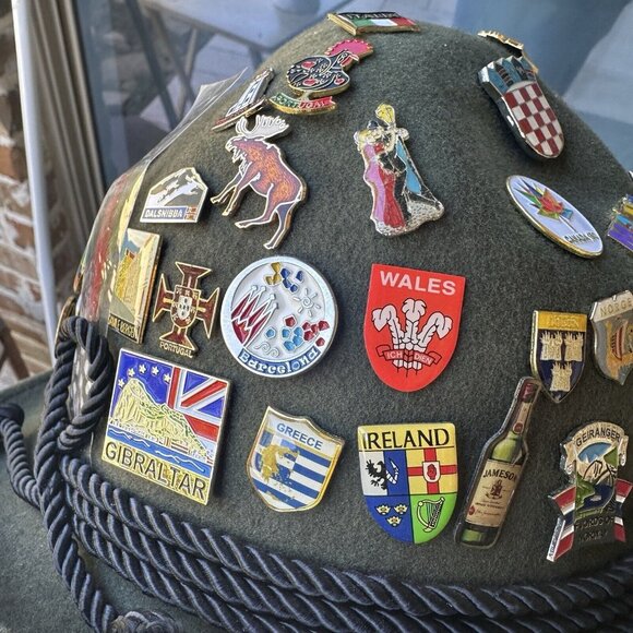 VTG Bavarian Wool Hat Oktoberfest Alpine Tyrolean Green German Travel Pins Small - Picture 7 of 12